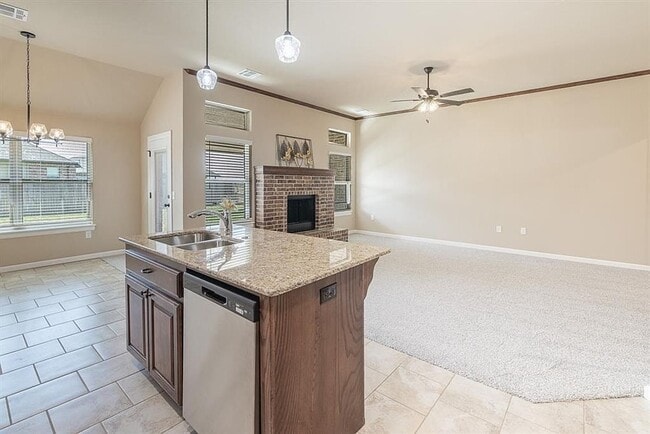 Building Photo - 4528 Adobe Ct