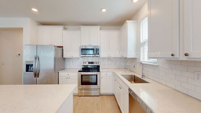 Building Photo - 46 Samantha Ct