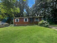 Building Photo - 1017 Rebel Forest Dr SE