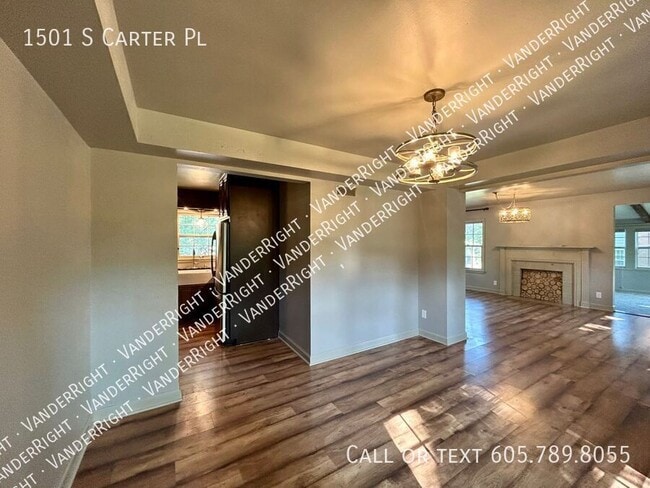 Building Photo - 1501 S Carter Pl