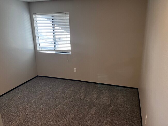 Building Photo - 303 Gage Blvd