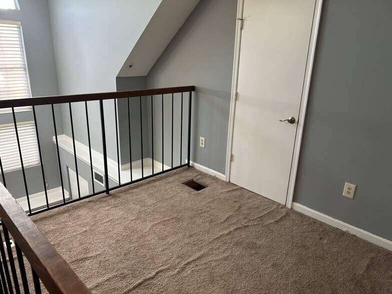 Building Photo - 14118 Bowsprit Ln