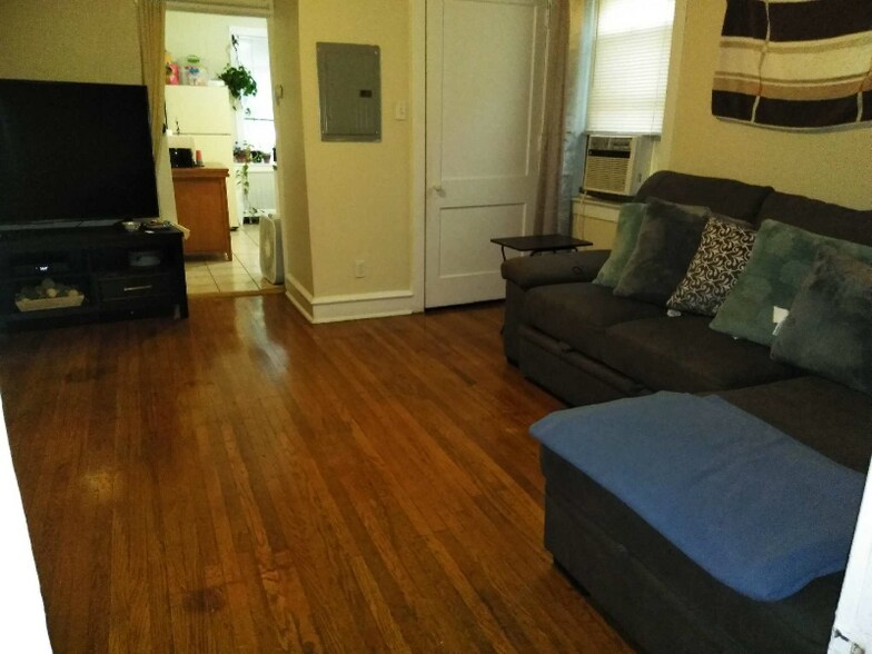 Primary Photo - 5121 E Roosevelt Blvd