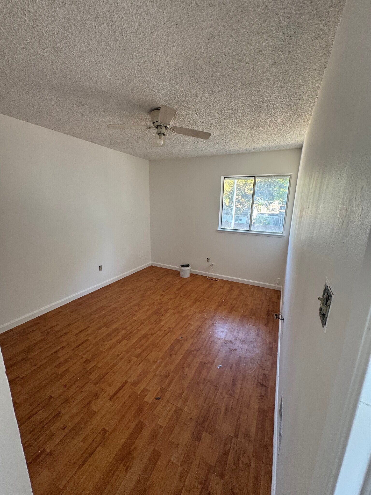Building Photo - 2637 El Goya Dr