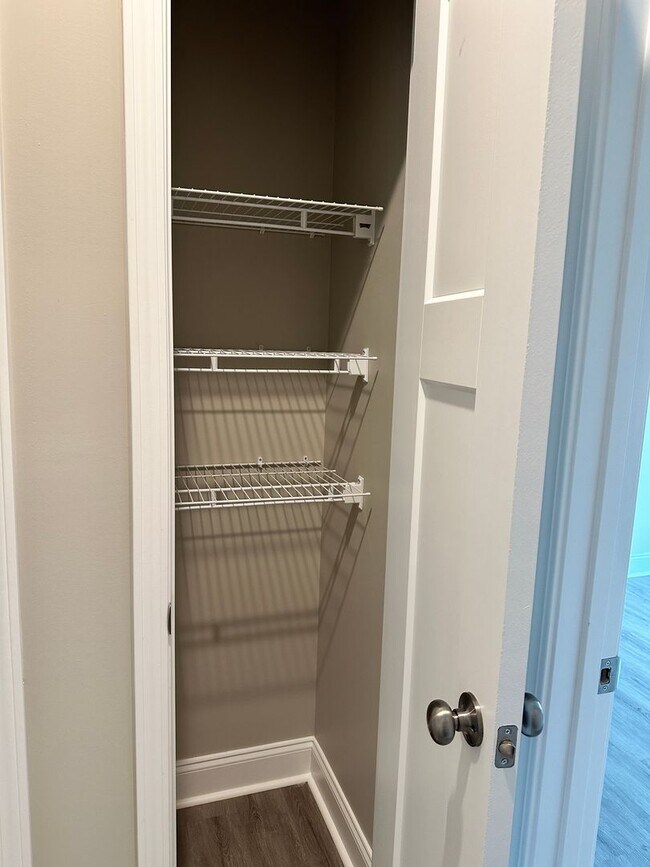 Building Photo - 2766 Cedrus Ave