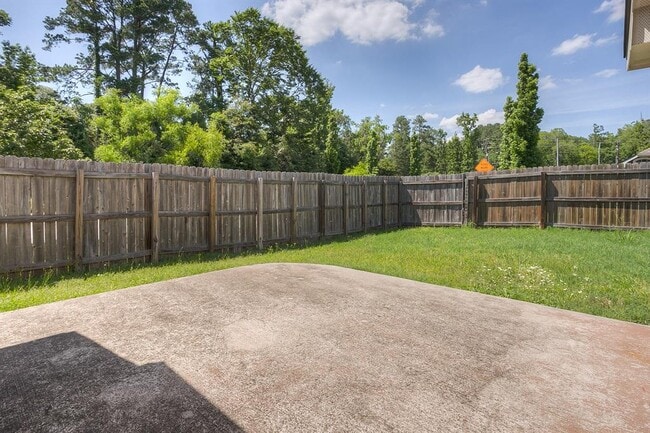 Building Photo - 103 Garden Acres