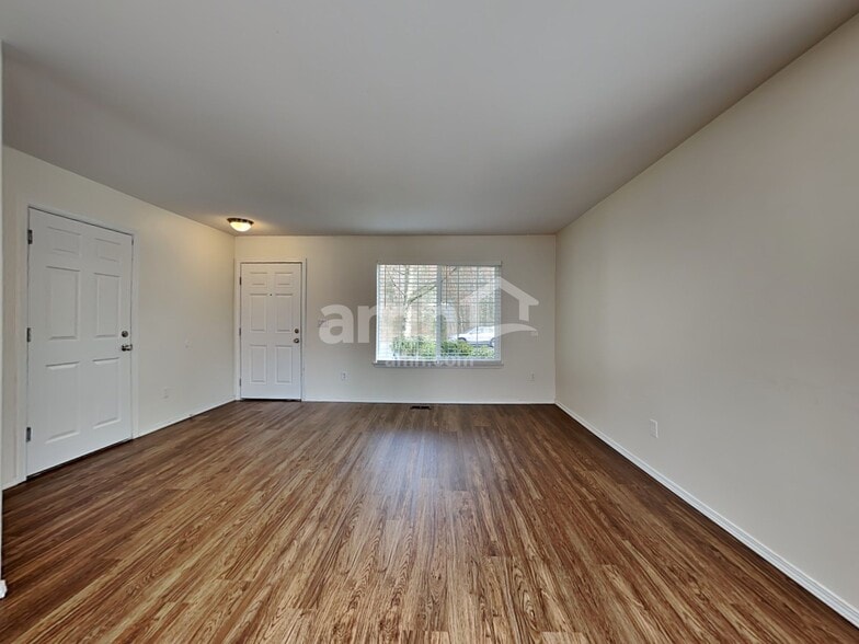 Building Photo - 18012 73rd Ave E