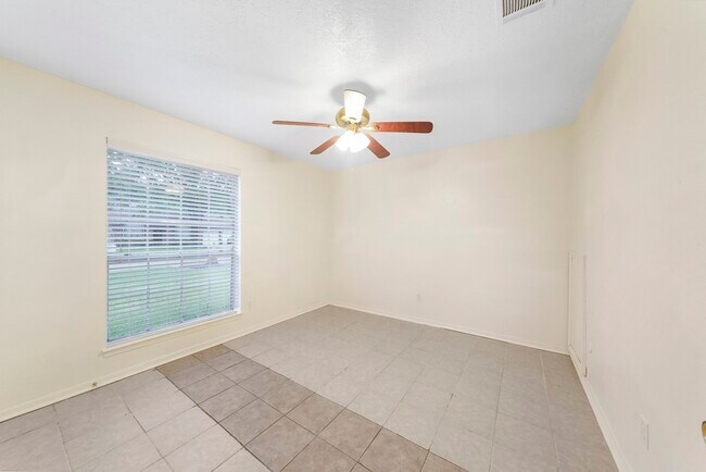 Building Photo - 16727 Royal Mile Ln