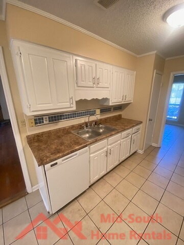 Building Photo - 4457 Walden Glen Cv