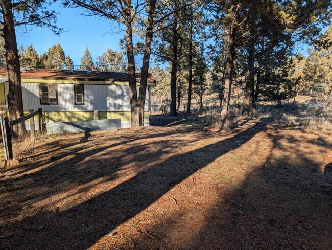 Building Photo - 18528 Henwas Loop