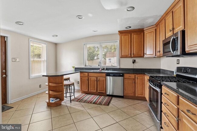 Building Photo - 9323 Cloverly Rd