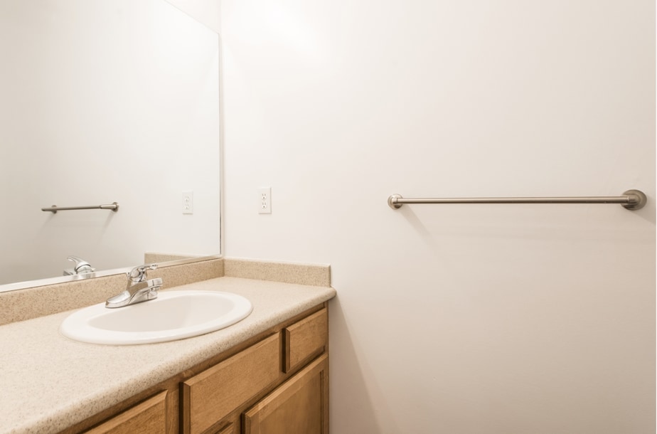 Building Photo - 646 E 1590 S