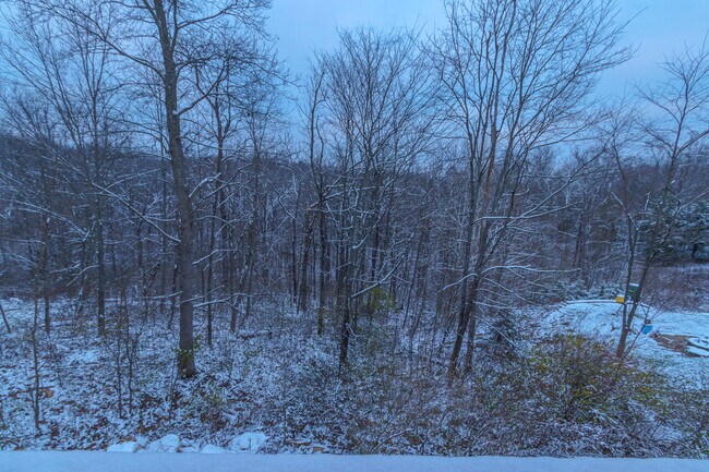 Building Photo - 187 Westwoods Dr