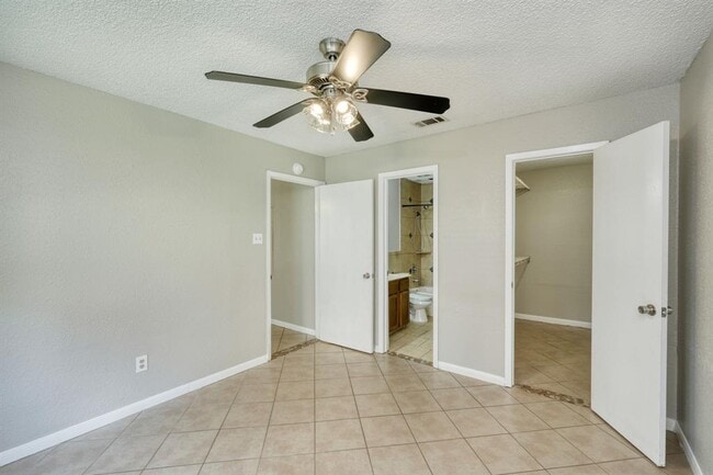 Building Photo - 8804 Schick Rd