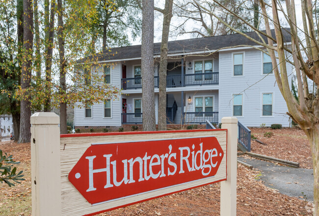 Building Photo - Hunter's Ridge Apartments