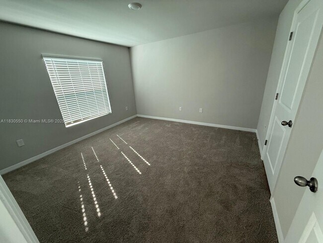Building Photo - 3051 S Beechwood Cir