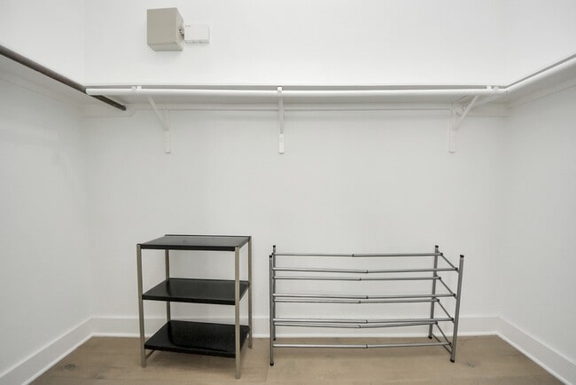 Building Photo - 2311 Canfield St