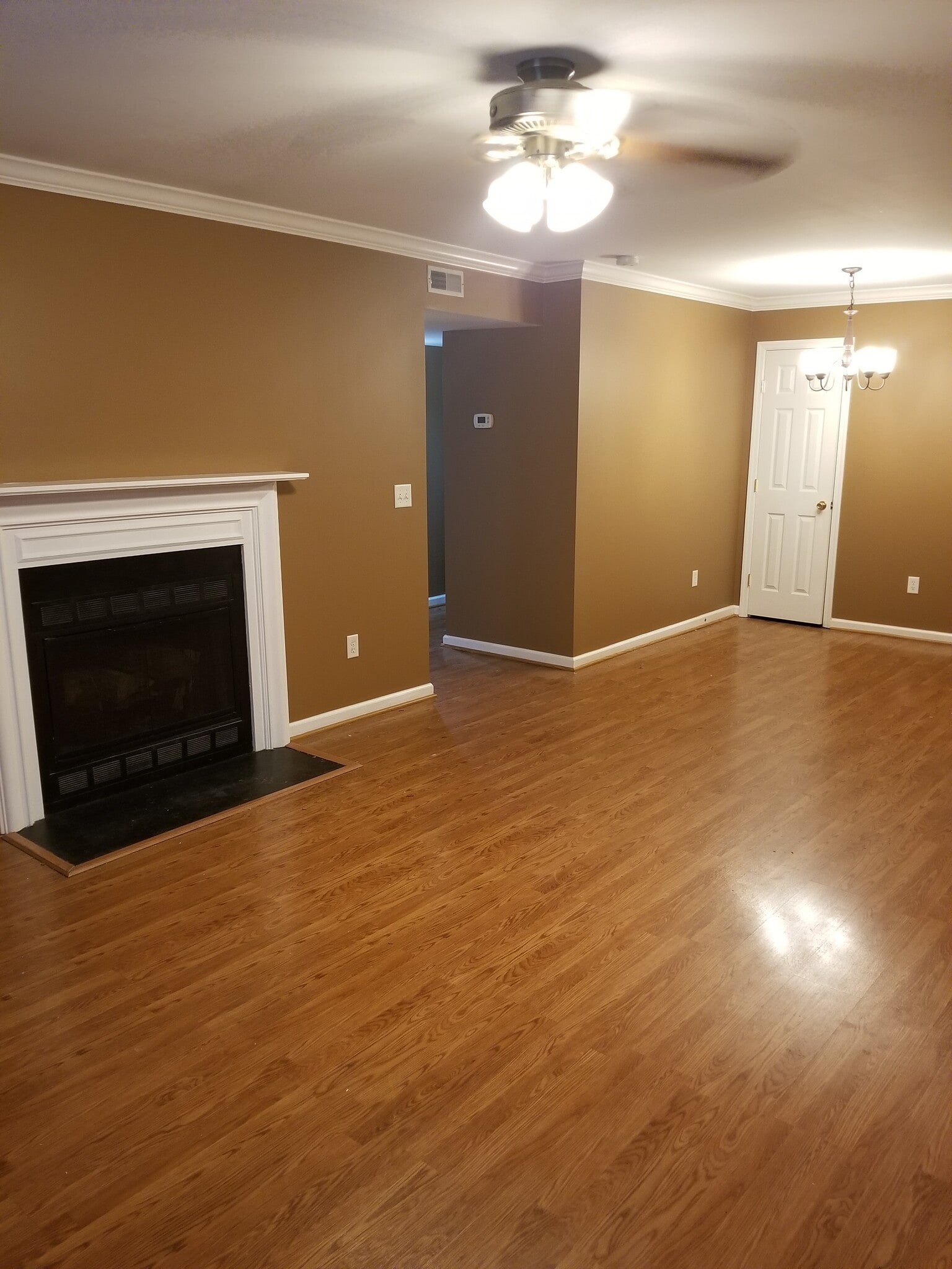 Building Photo - 501 Chandler Pl
