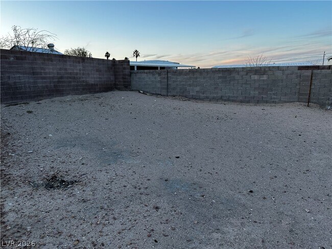 Building Photo - 3915 Cll Tereon