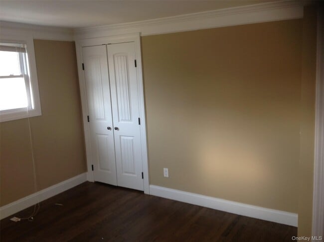 Building Photo - 27 Southridge Dr