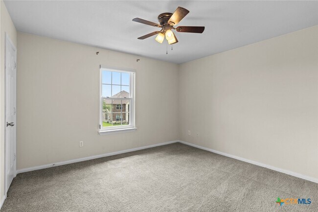 Building Photo - 5621 Bedrock Dr