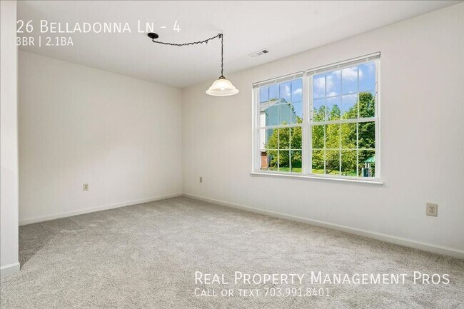 Building Photo - 26 Belladonna Ln