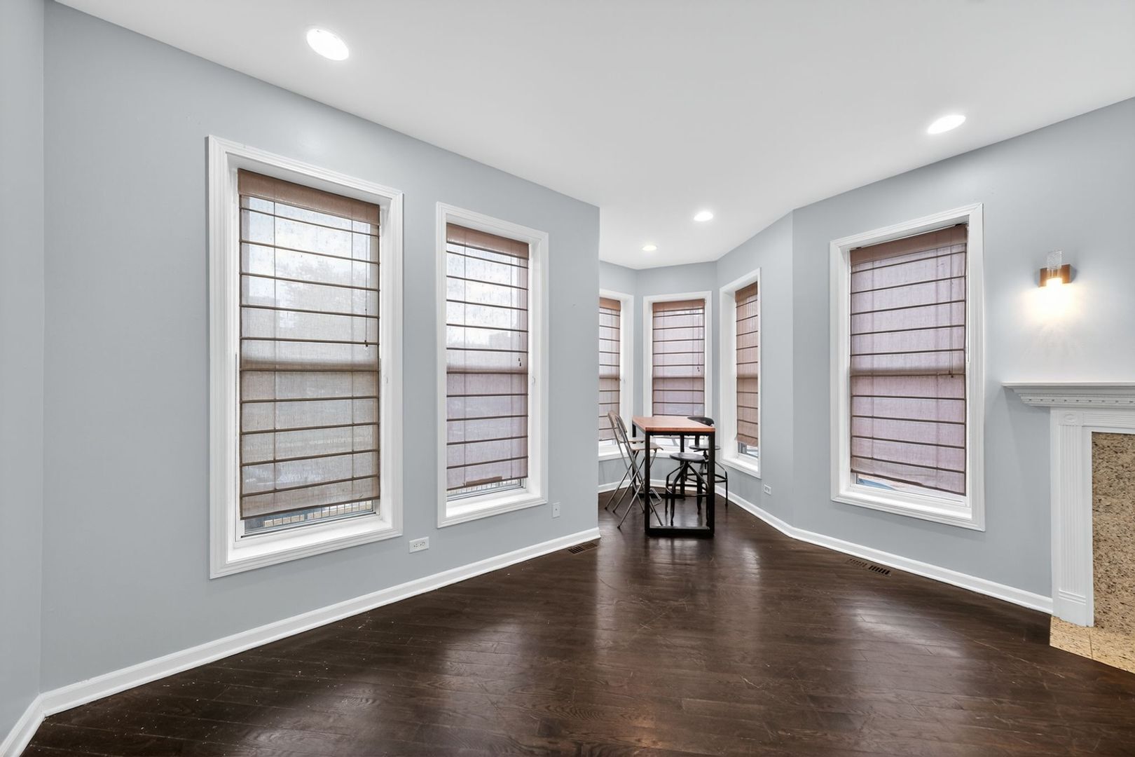 Building Photo - 4956 S Champlain Ave