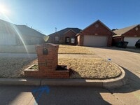 Building Photo - 18509 Chestnut Oak Dr