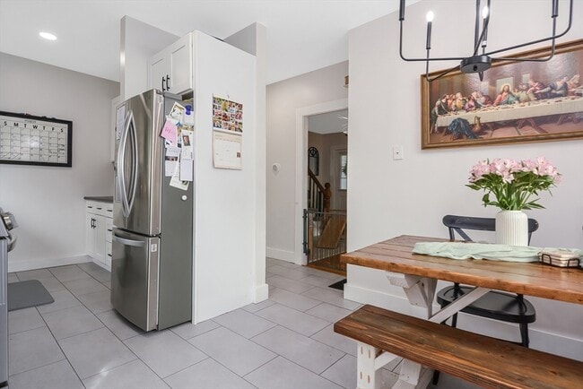 Building Photo - 21 Cemetery St