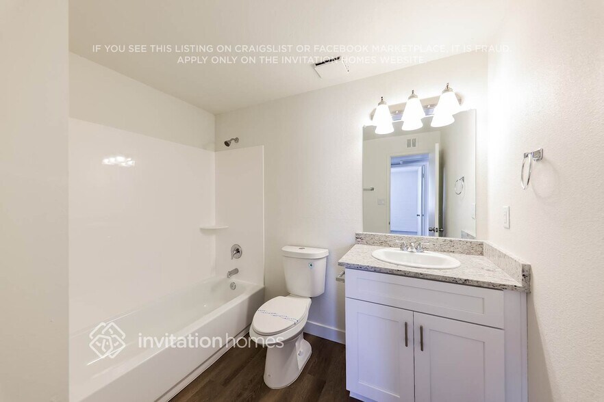 Building Photo - 7249 W Sells Dr
