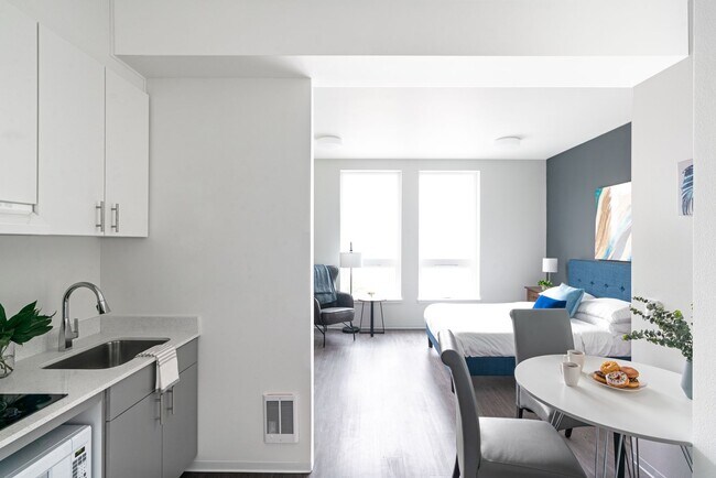 Interior Photo - KOZ on 16th