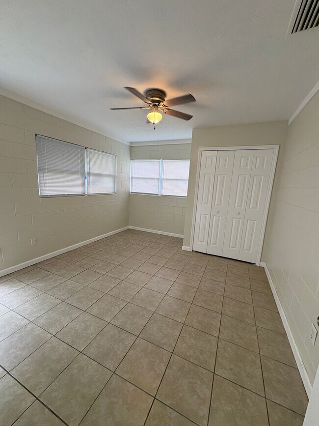 Building Photo - Renovated 3 bedroom house in the heart of ...