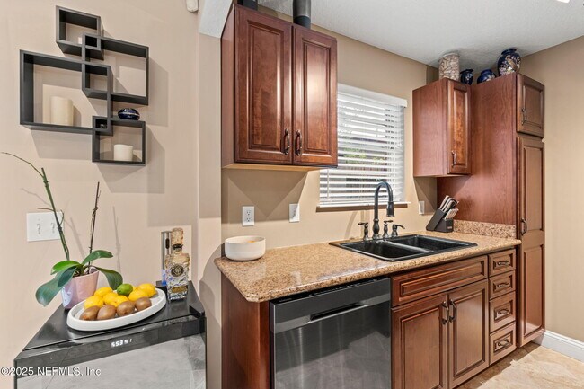 Building Photo - 4807 Evenlode Ln