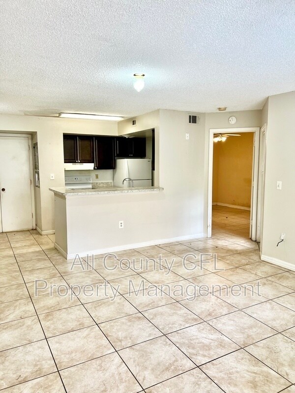 Building Photo - 401 Fountainhead Cir