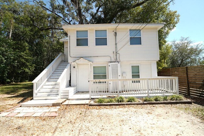 Building Photo - 1219 N Duval St