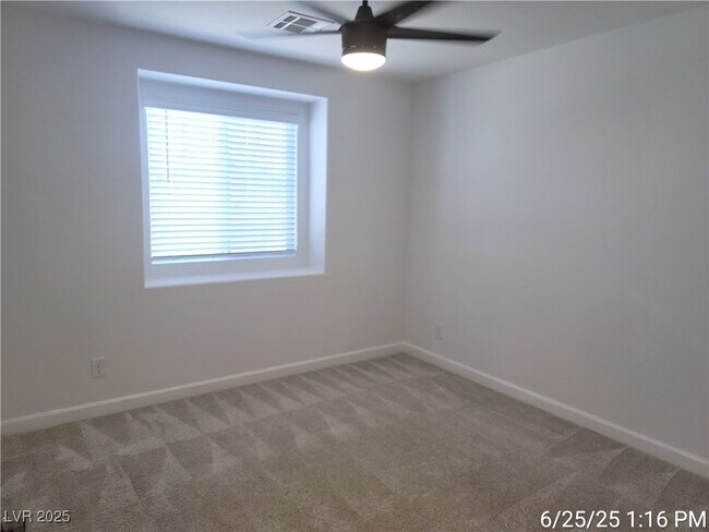 Building Photo - 338 Brockbank Pl