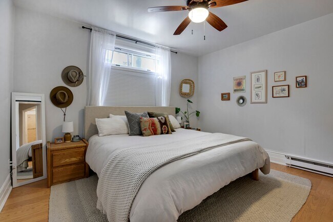 Building Photo - 1136 N Washington St