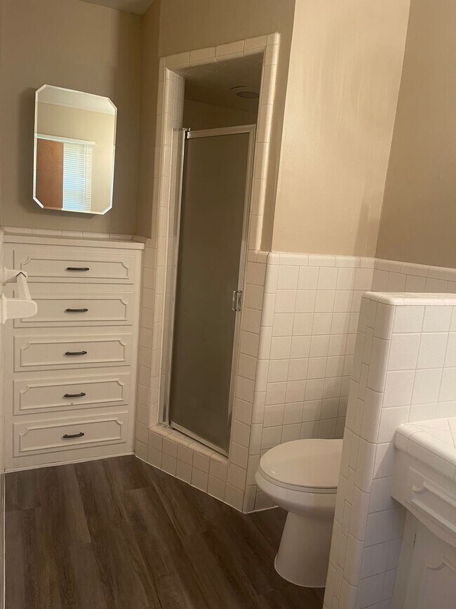 Building Photo - Wonderful House