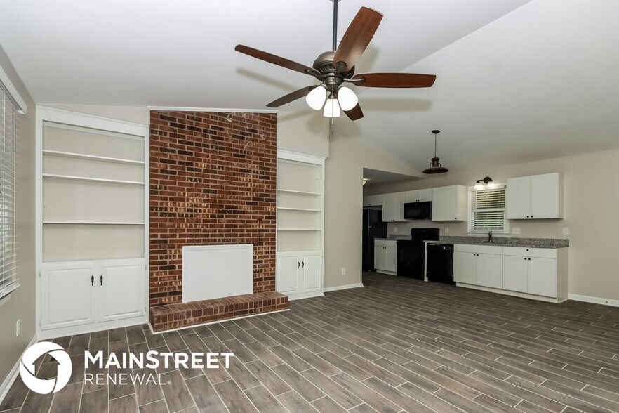 Building Photo - 663 Sunridge Dr