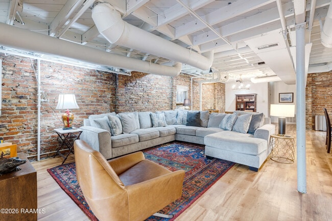 Building Photo - 109 French St