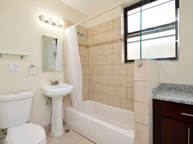 Building Photo - 4212 N Pulaski Rd