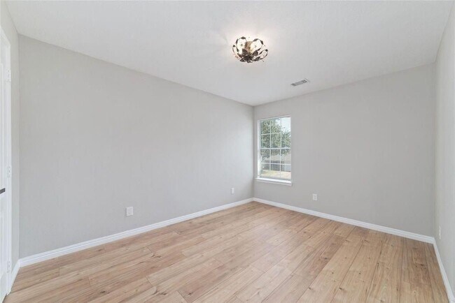 Building Photo - 4007 Starbridge Pointe Ln