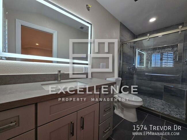 Building Photo - 1574 Trevor Dr