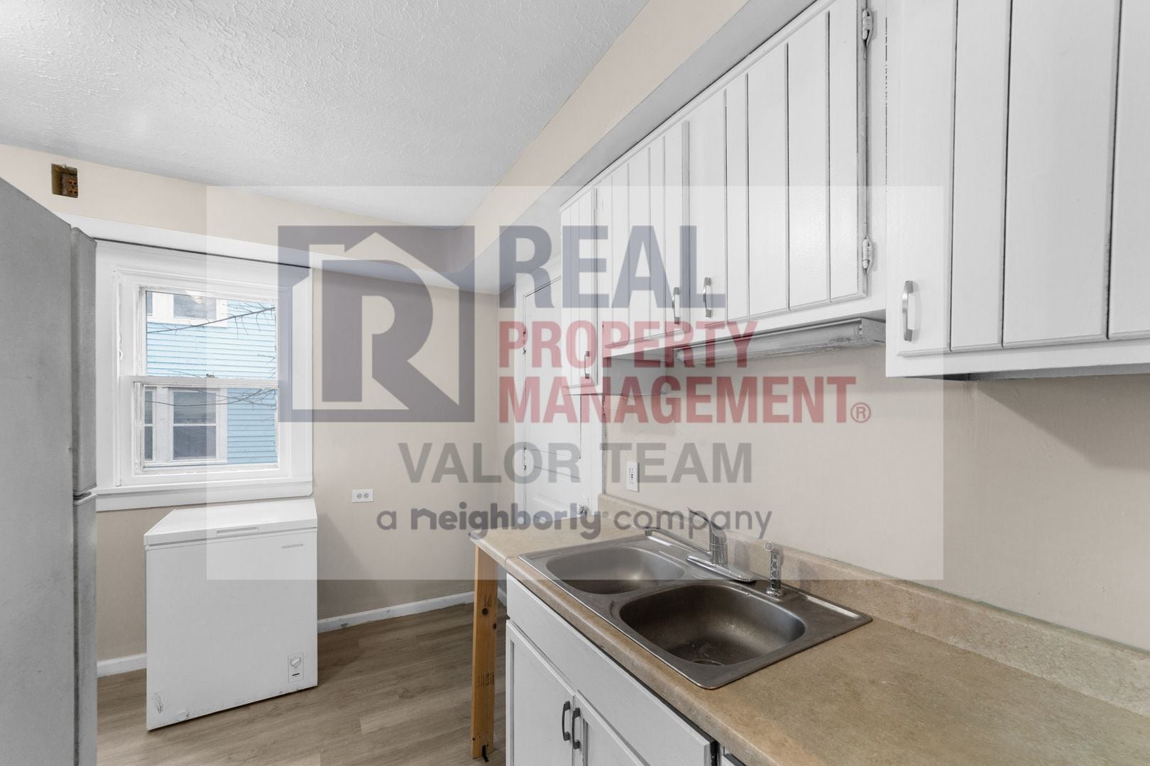 Building Photo - House Comfortable