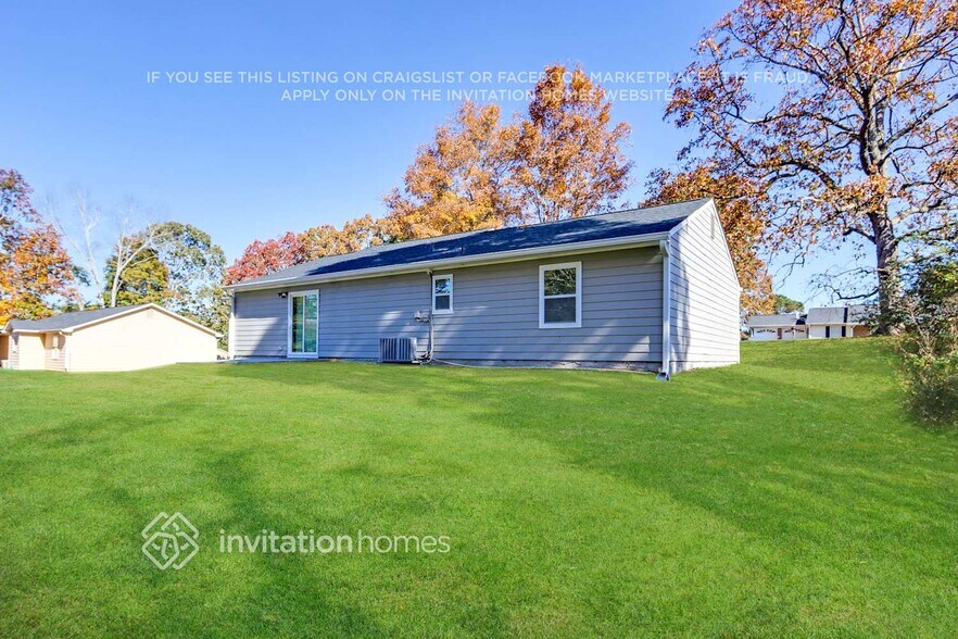 Building Photo - 292 Oak Ridge