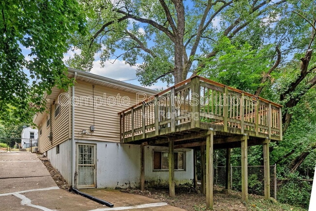 Building Photo - 7219 Harney Ave