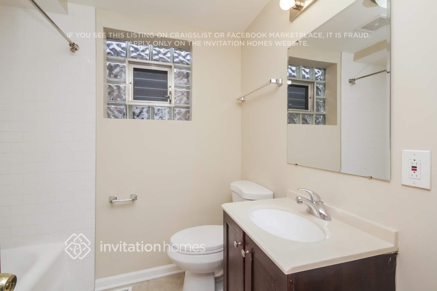 Building Photo - 2723 N 77th Ave