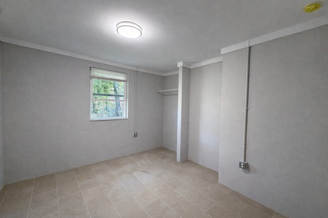 Building Photo - Modern Duplex Living Minutes from Downtown