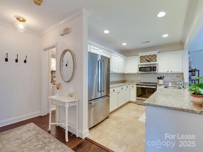 Building Photo - 3806 Selwyn Farms Ln