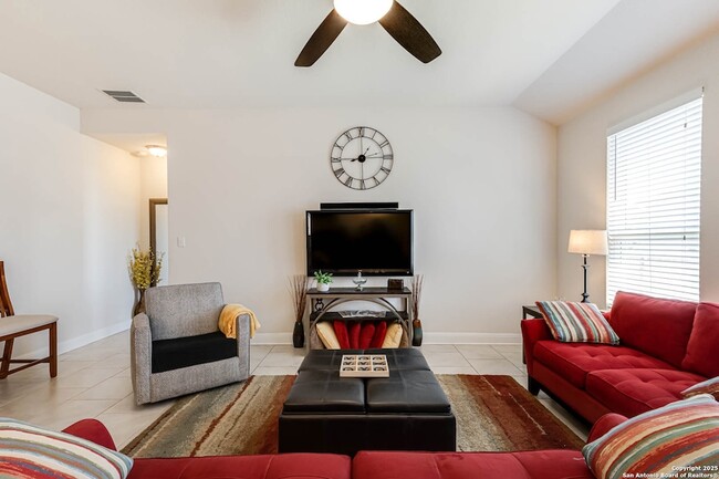 Building Photo - 8626 Pardner Ranch